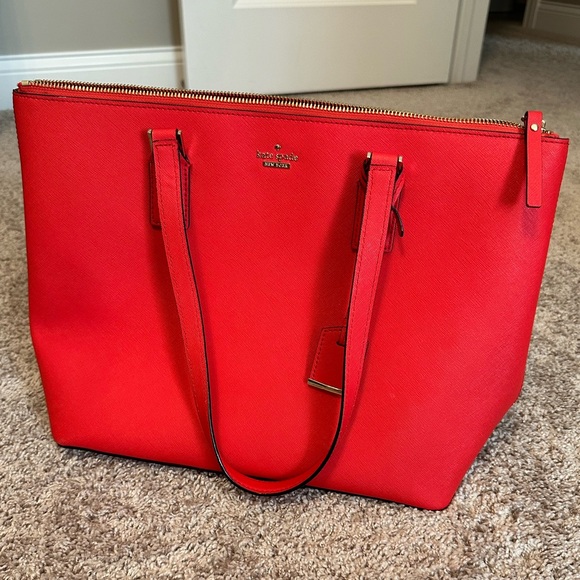 kate spade Handbags - Kate Spade ♠️ purse